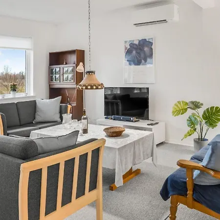 펜션 3 Bedroom Beautiful In Vesterborg