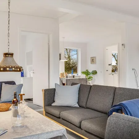 펜션 3 Bedroom Beautiful In *