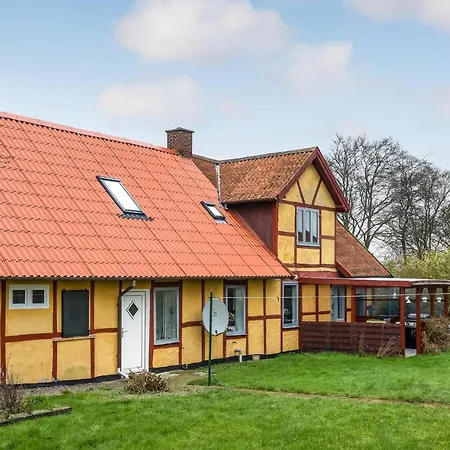 펜션 3 Bedroom Beautiful In Vesterborg