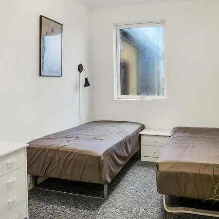 3 Bedroom Beautiful In * Vesterborg
